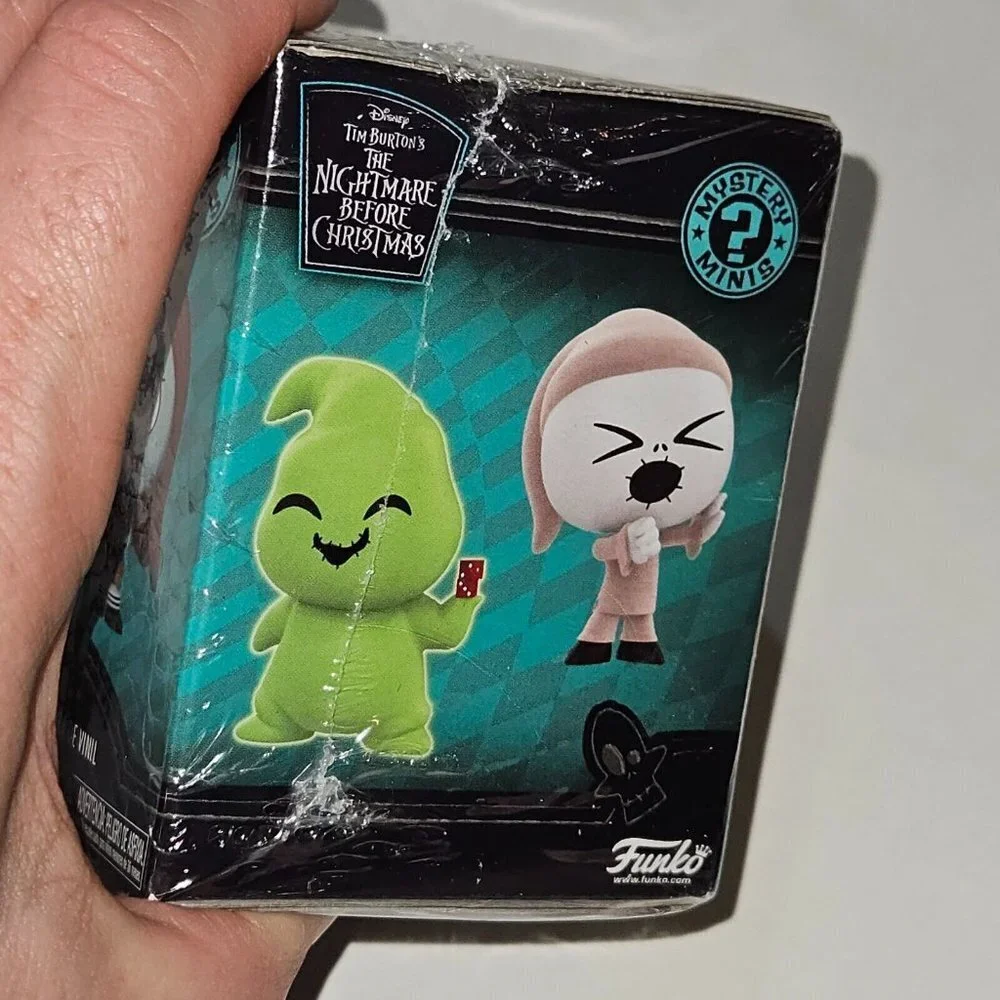 NEW Disney Nightmare Before Christmas BLIND BOX Mystery Mini Vinyl Figurine